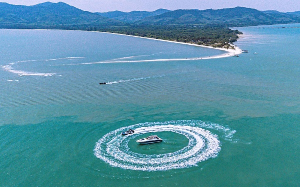 Аренда RIB Zodiac Junior на Пхукете